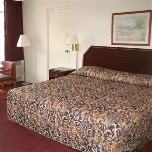 Sands Central Inn Хот Спрингс Стая снимка